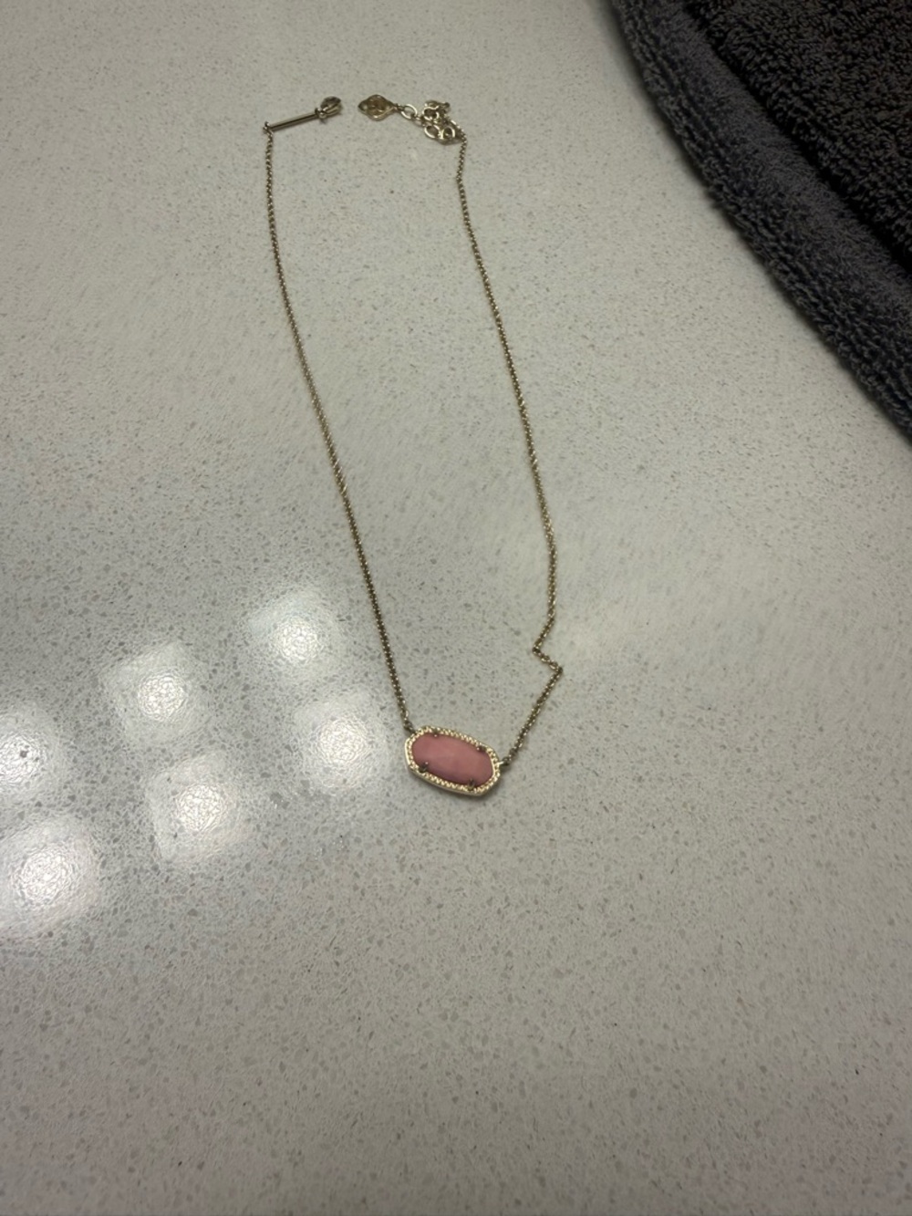 Kendra Scott Gold Chain Necklace with Pink Oval Stone